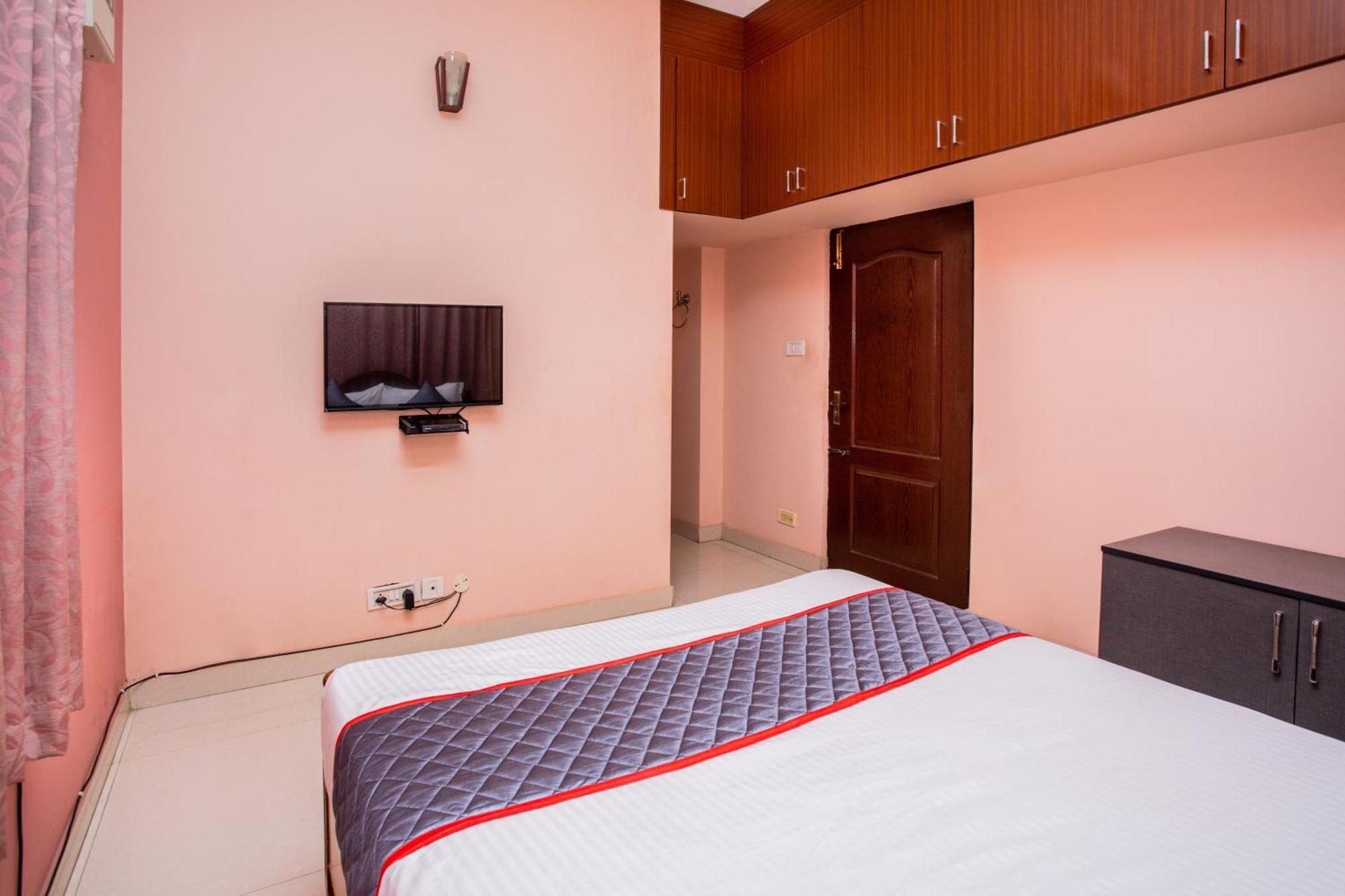 Its South East Residency Hotel Chennai Bagian luar foto