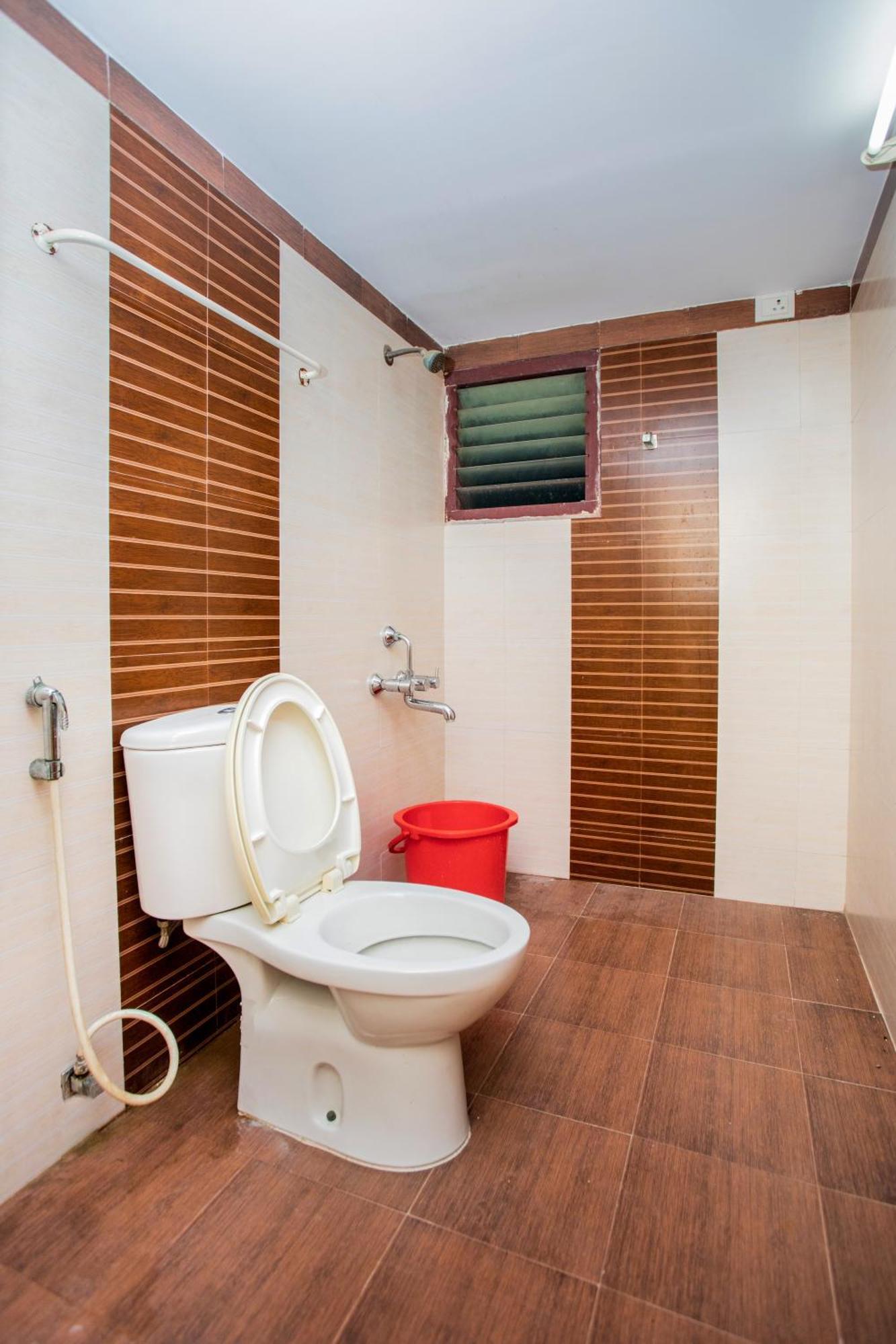 Its South East Residency Hotel Chennai Bagian luar foto