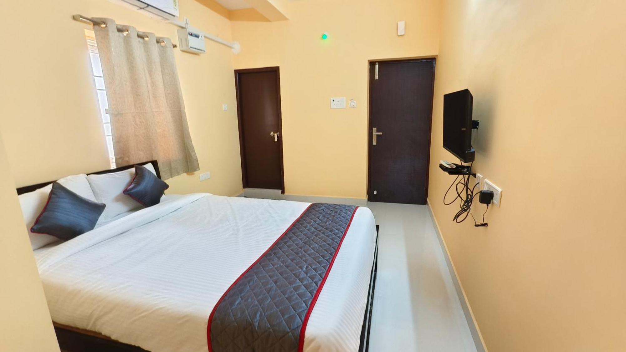 Its South East Residency Hotel Chennai Bagian luar foto